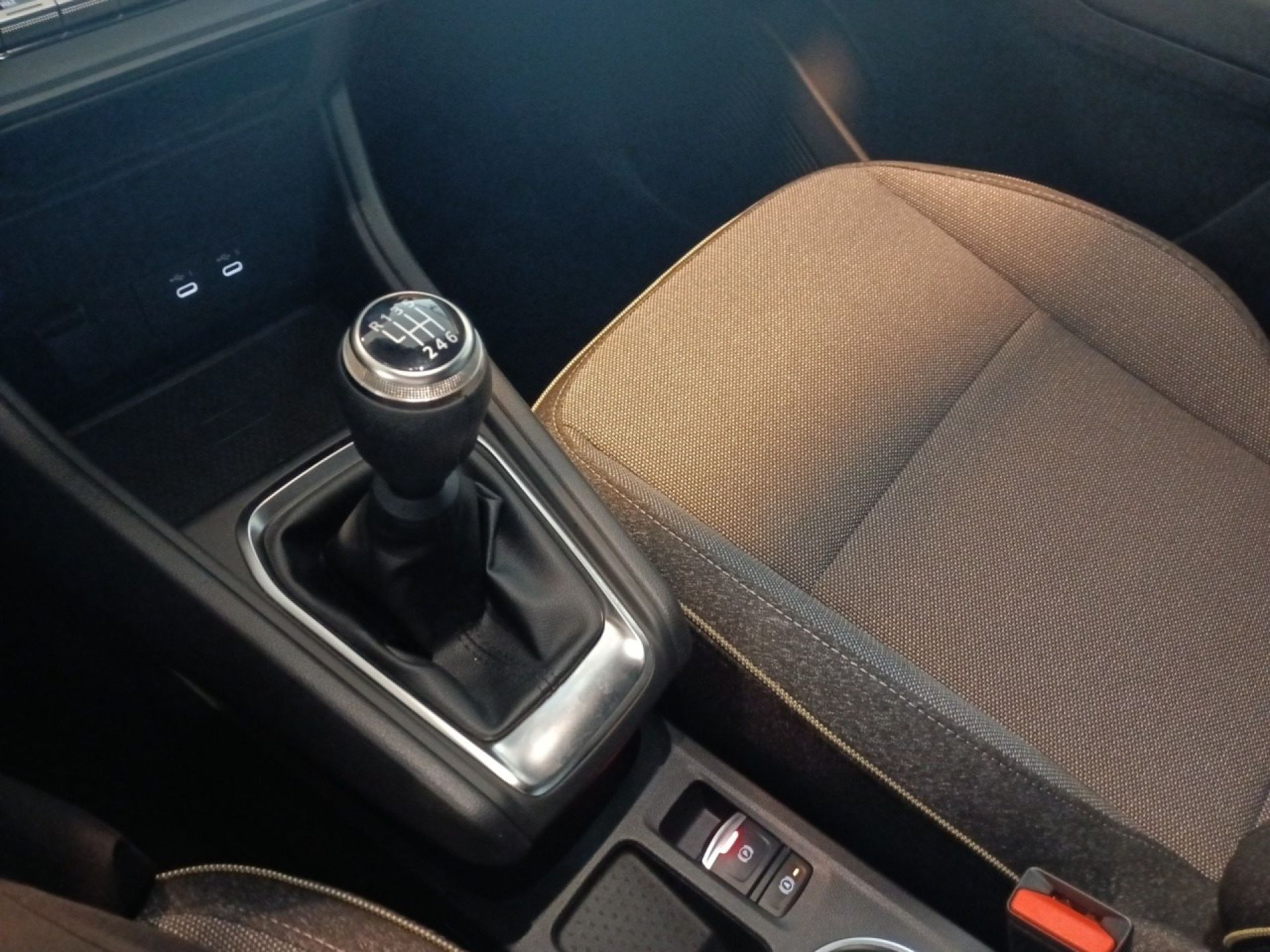 Renault Captur - 12