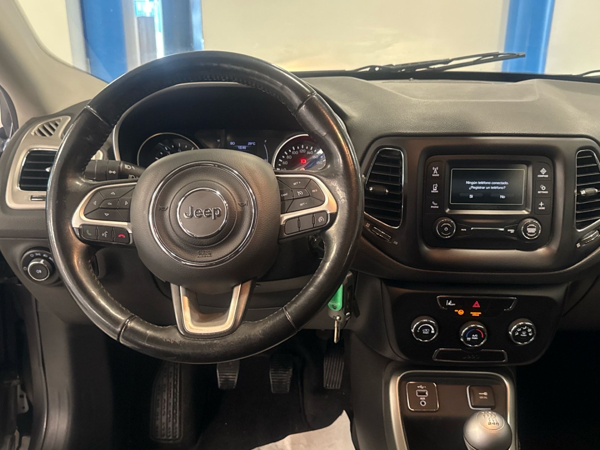 Jeep Compass - 10