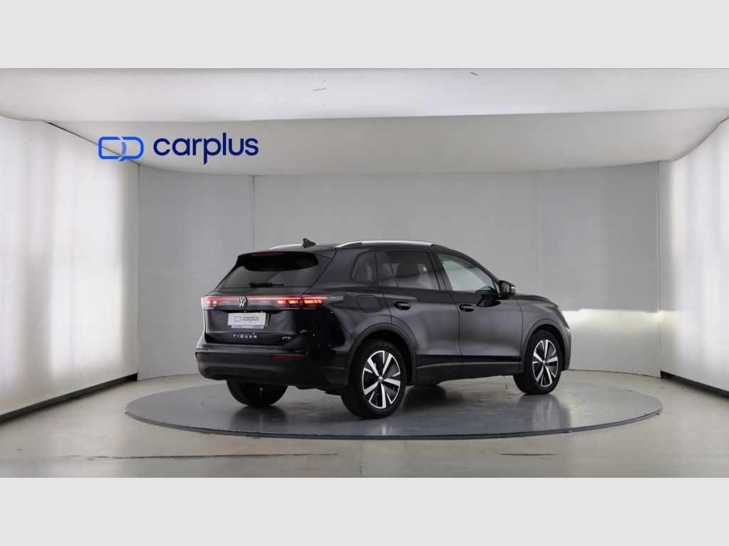 Volkswagen Tiguan - 5