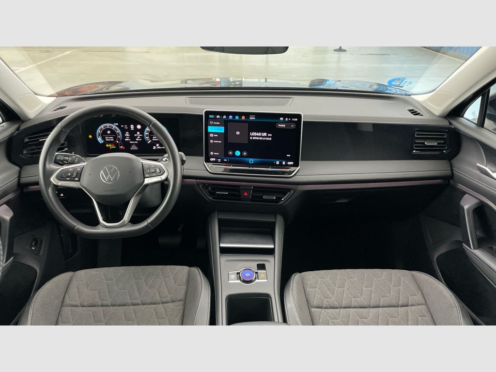 Volkswagen Tiguan - 11