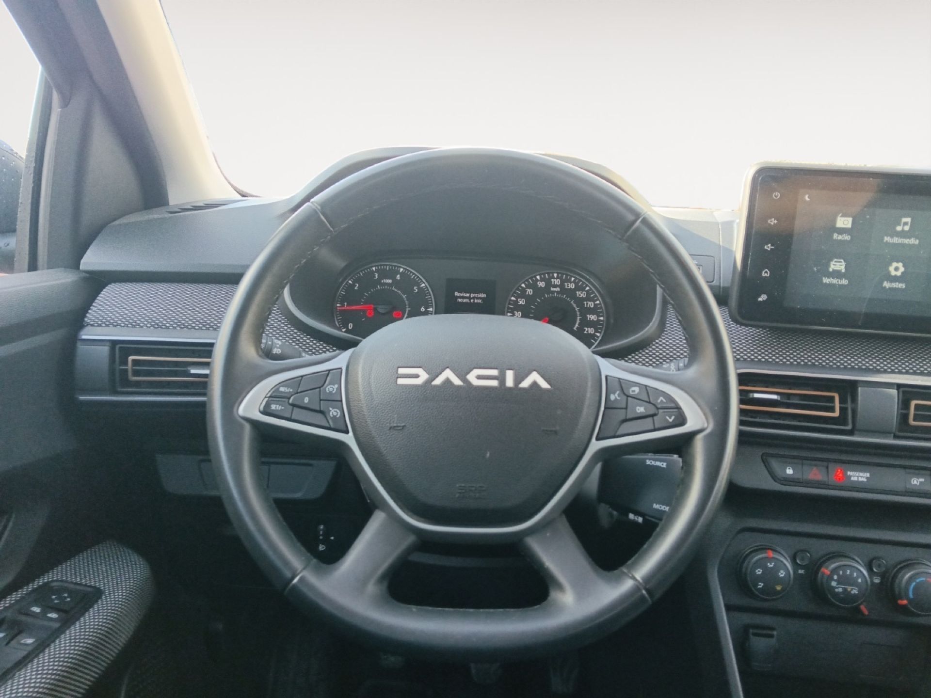 Dacia Sandero - 10