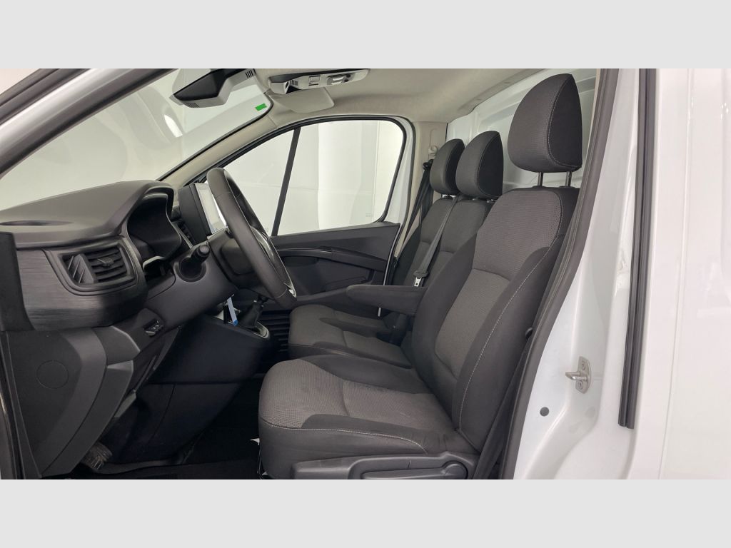 Renault Trafic - 12