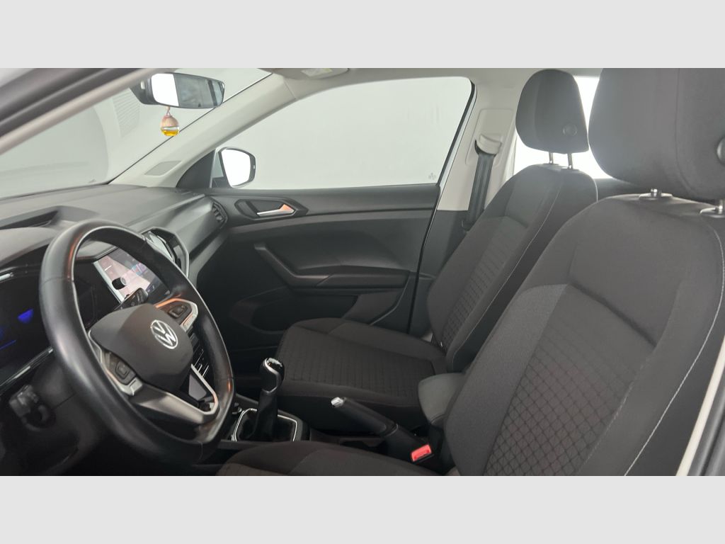 Volkswagen T-Cross - 12