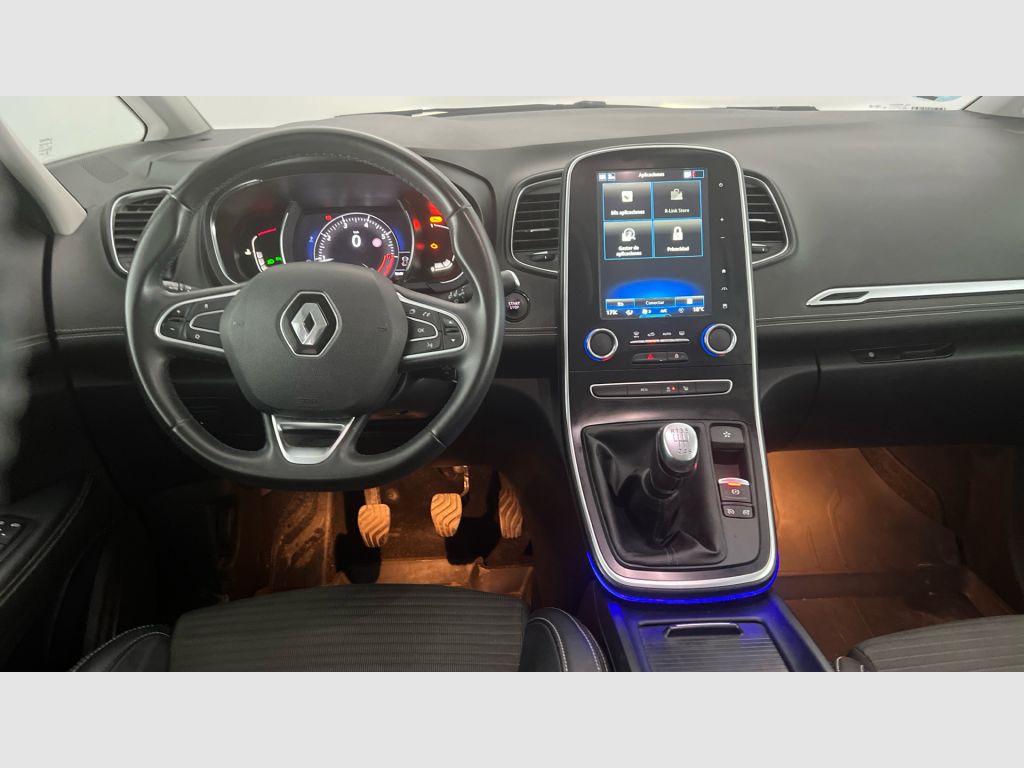 Renault Grand Scenic - 11