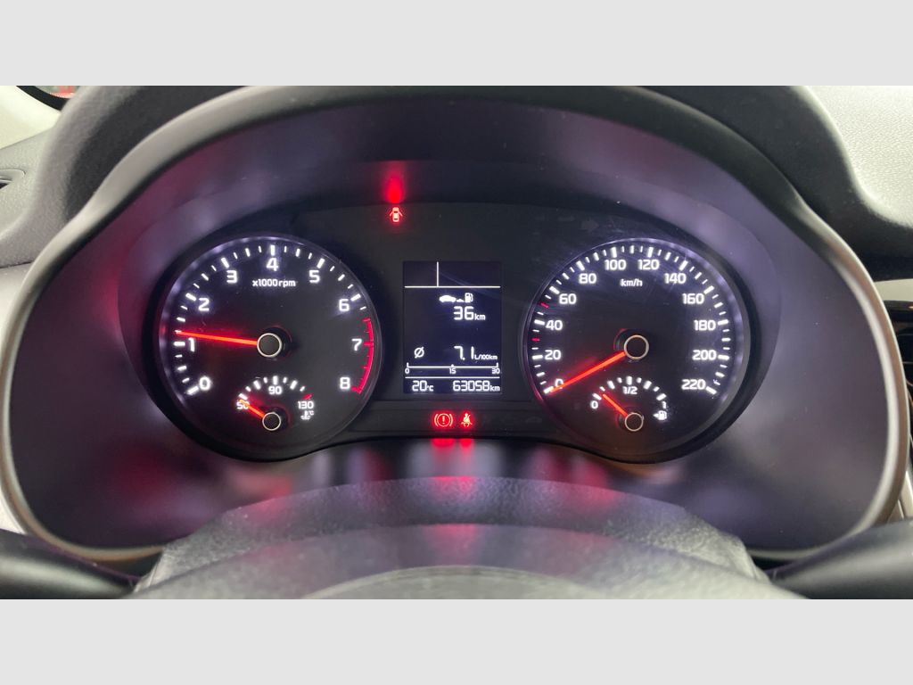 Kia Stonic - 10