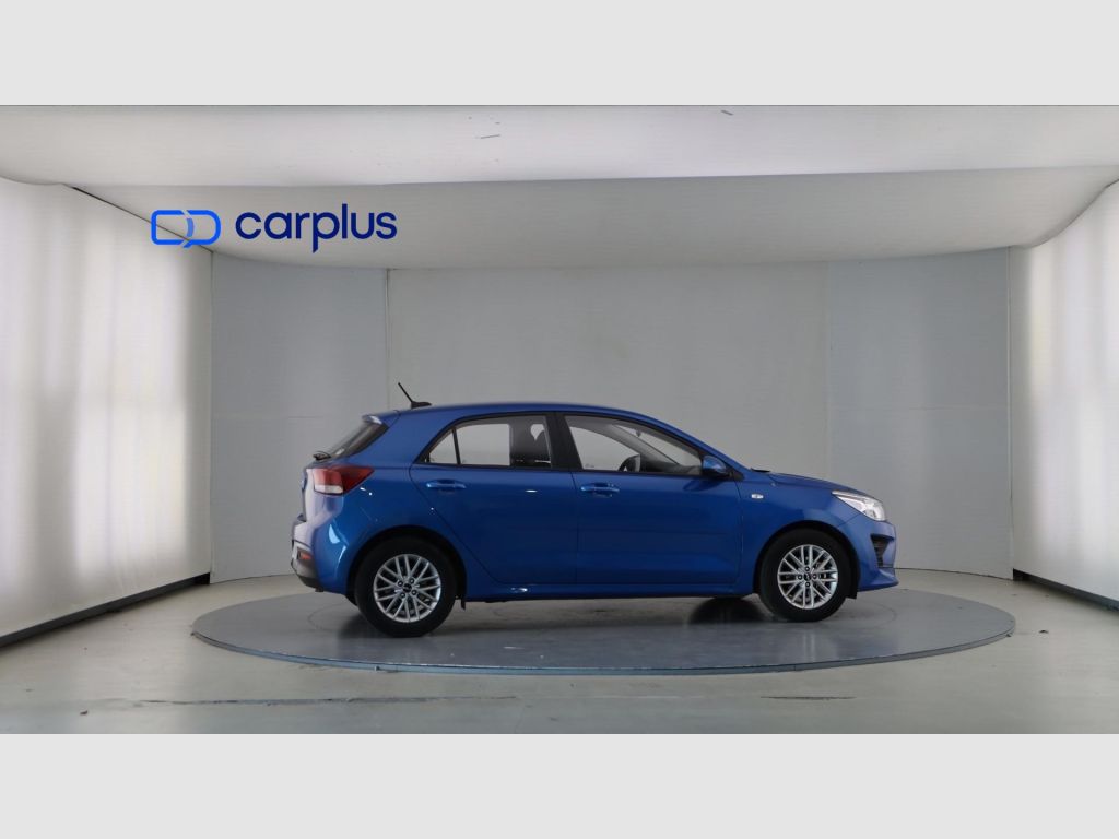Kia Rio - 4