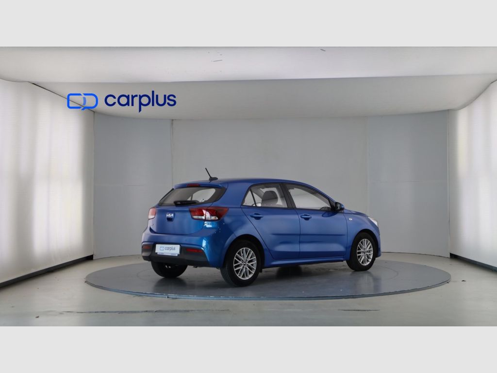 Kia Rio - 5