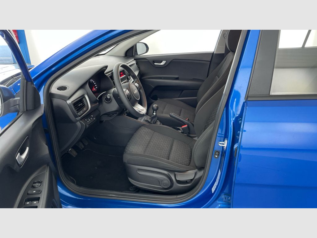 Kia Rio - 12