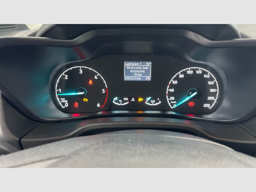 Ford Transit Connect - 10
