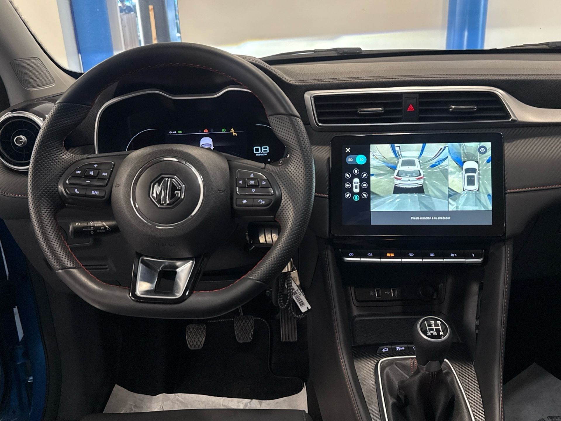 MG ZS - 10