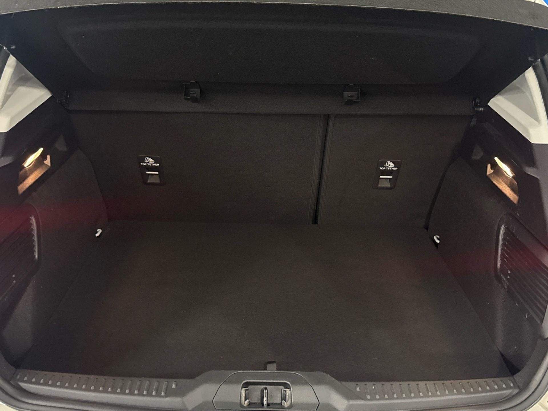 Ford Focus - 12