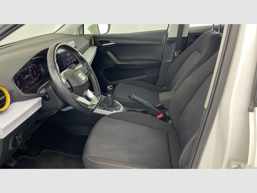 SEAT Arona - 12