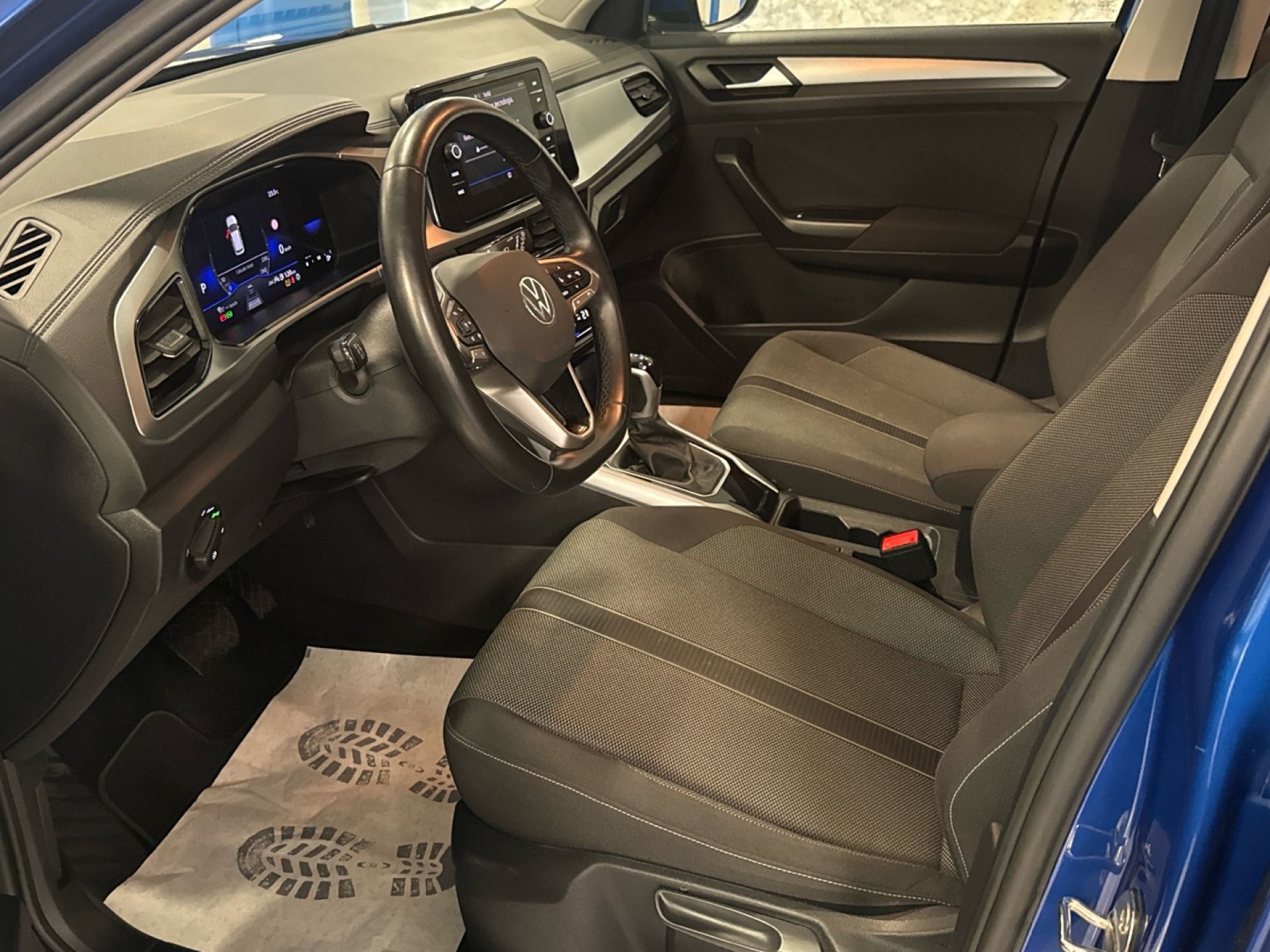 Volkswagen T-Roc - 11