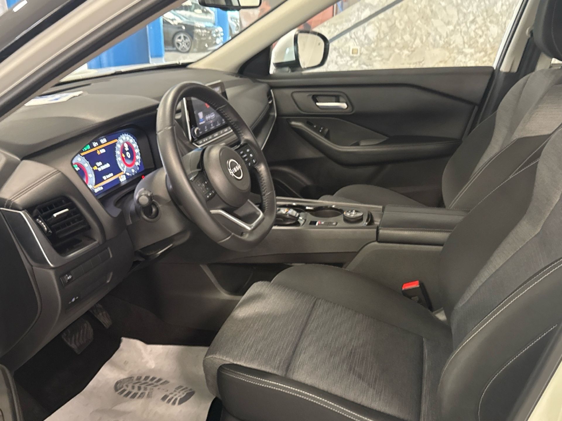 Nissan X-Trail - 11