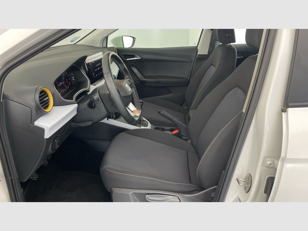 SEAT Arona - 12