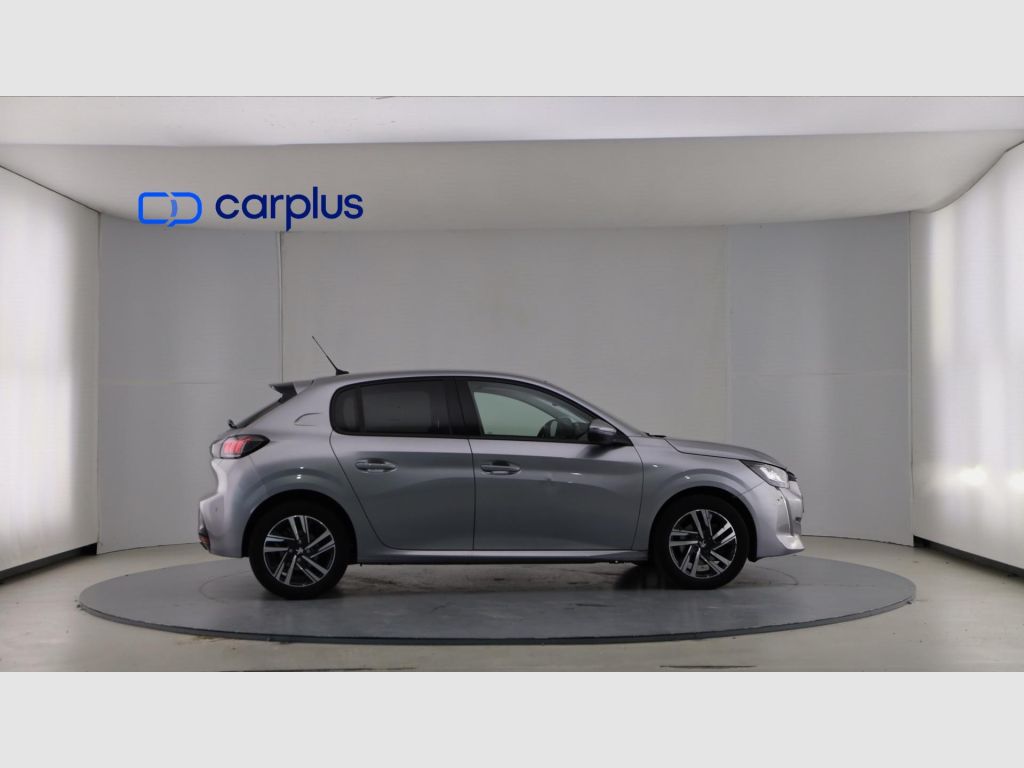 Peugeot 208 - 4