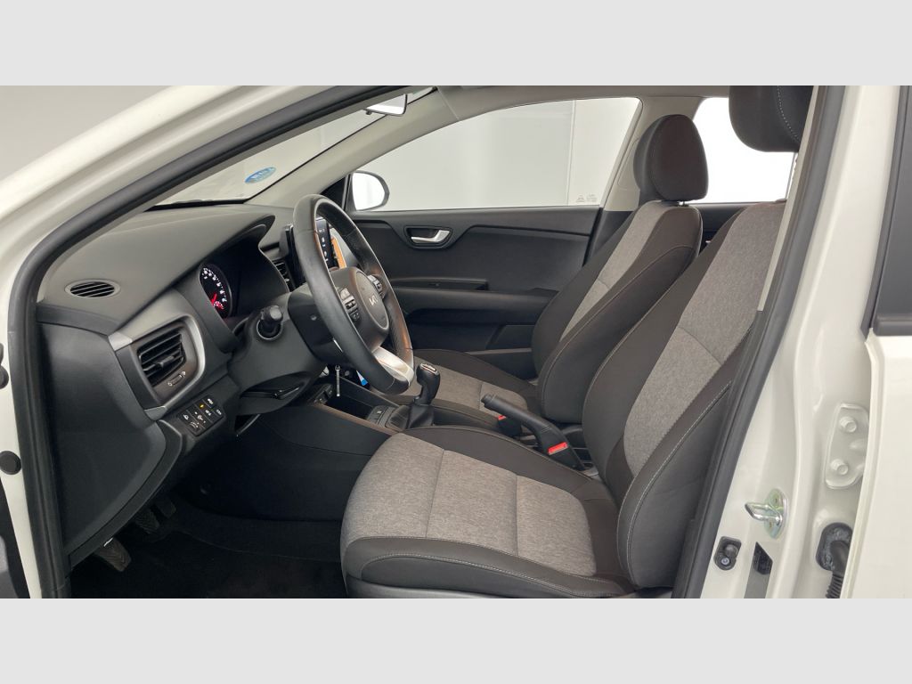 Kia Stonic - 12