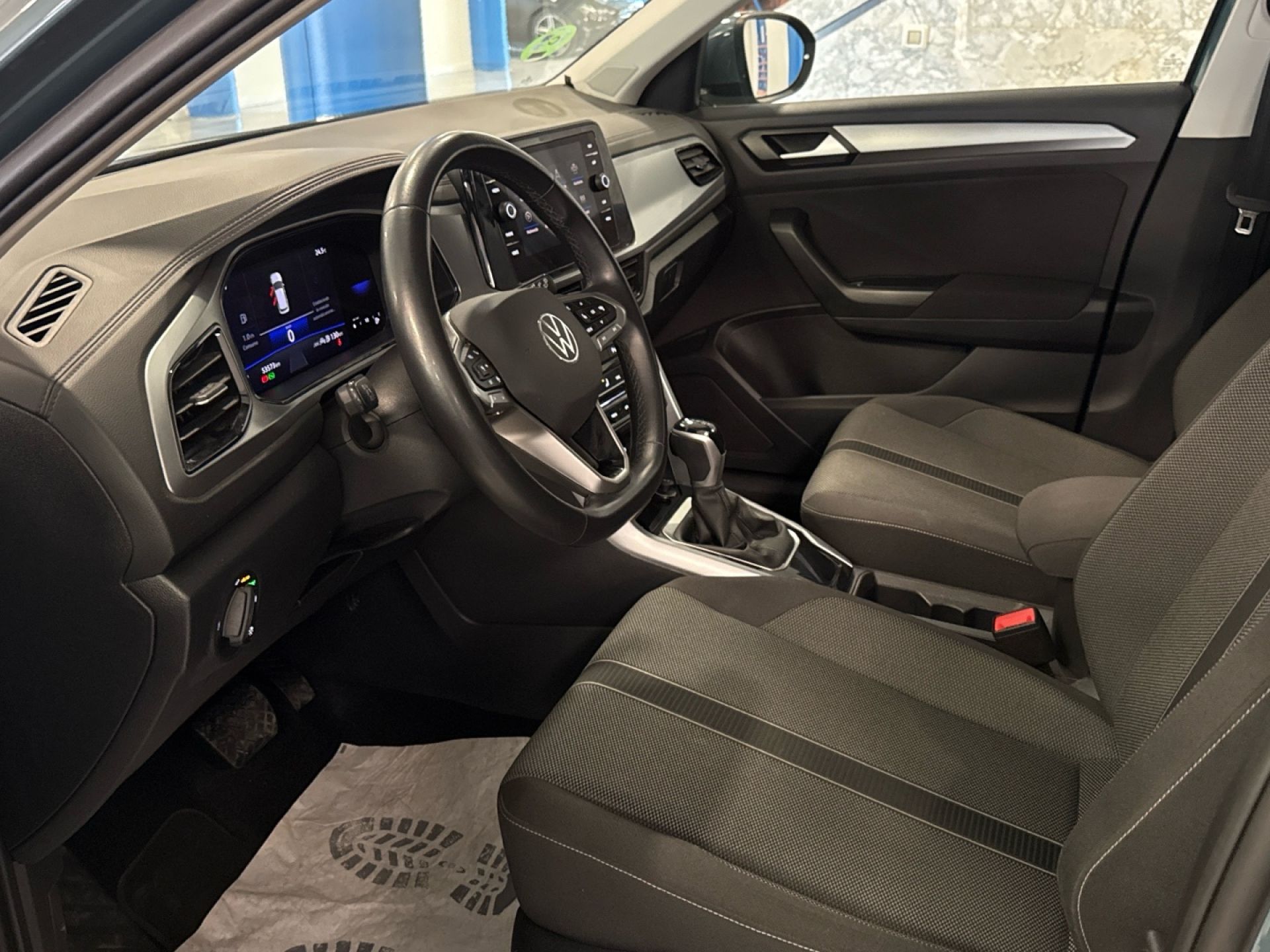 Volkswagen T-Roc - 11