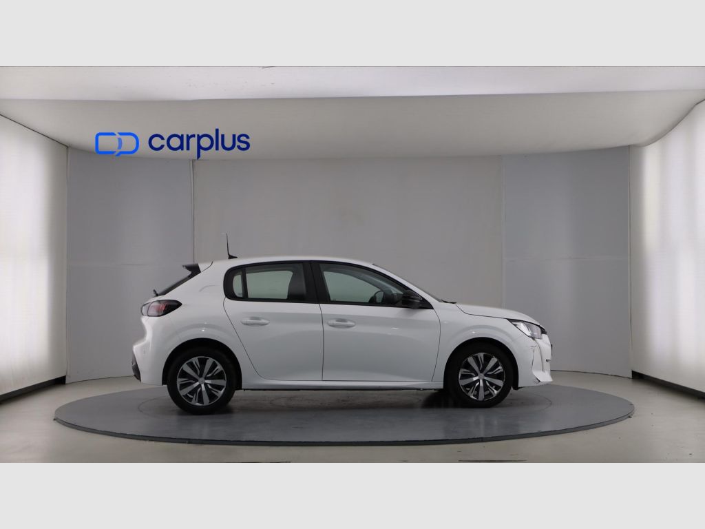 Peugeot 208 - 4