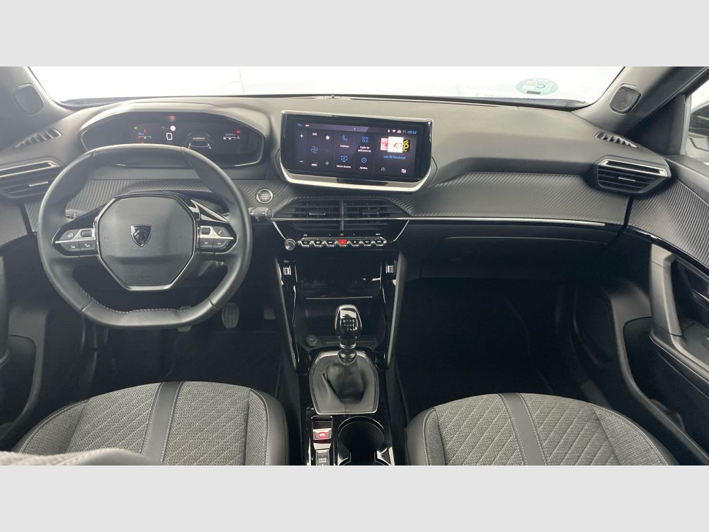 Peugeot 2008 - 11