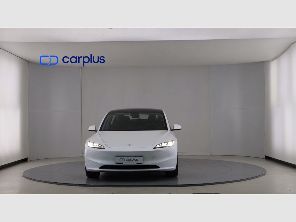 Tesla Model 3 - 3