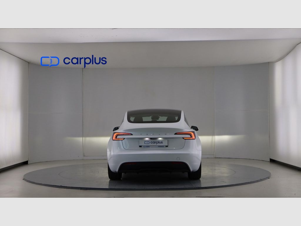 Tesla Model 3 - 6