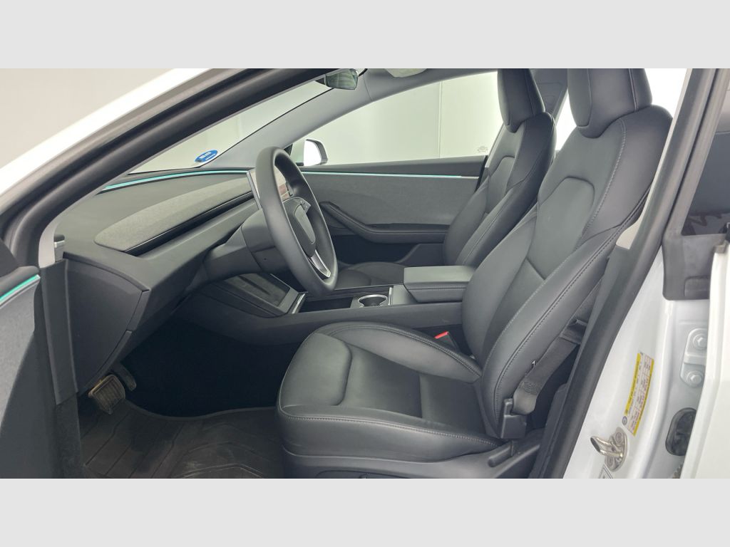 Tesla Model 3 - 12