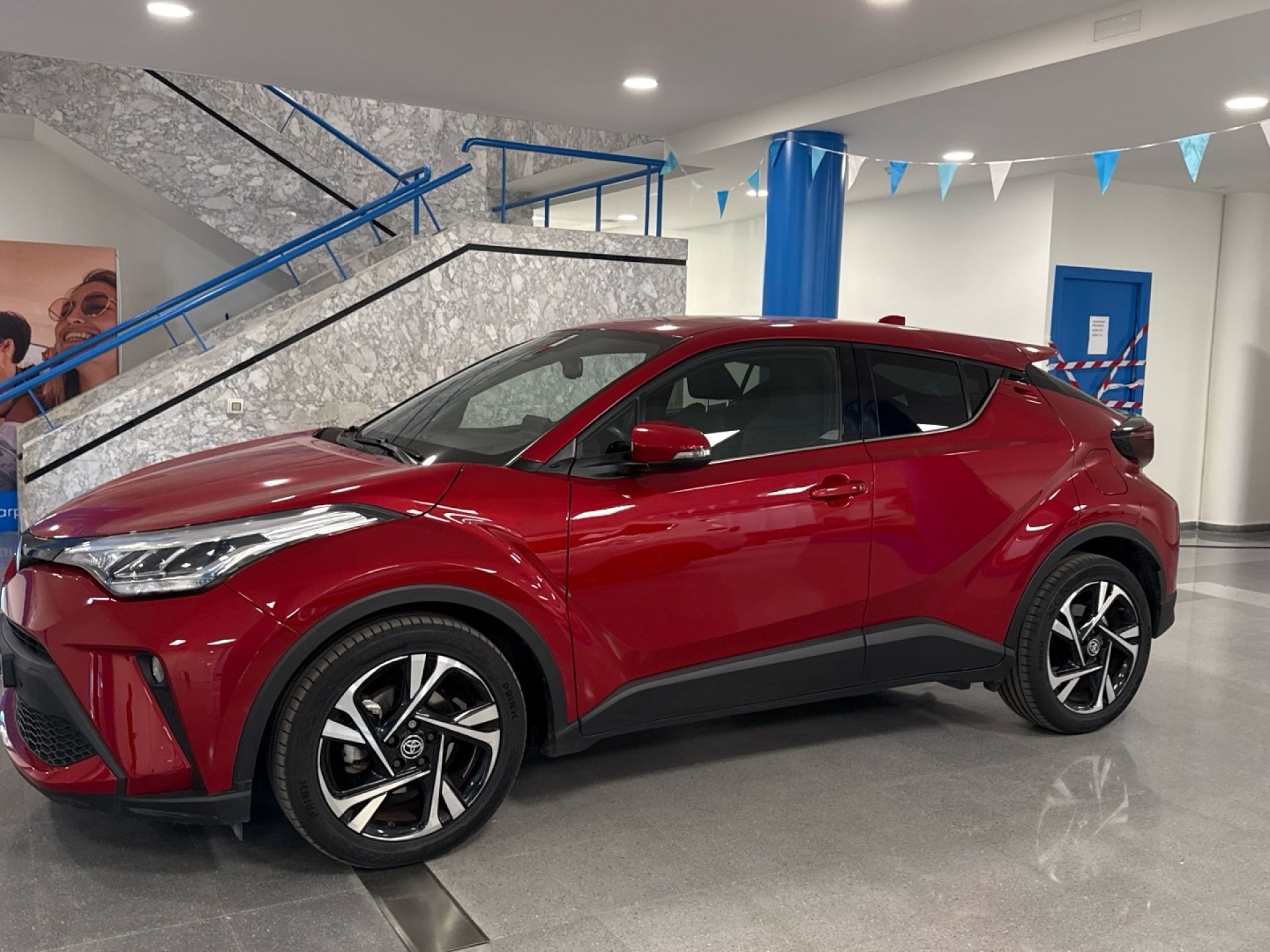 TOYOTA C-HR - 4