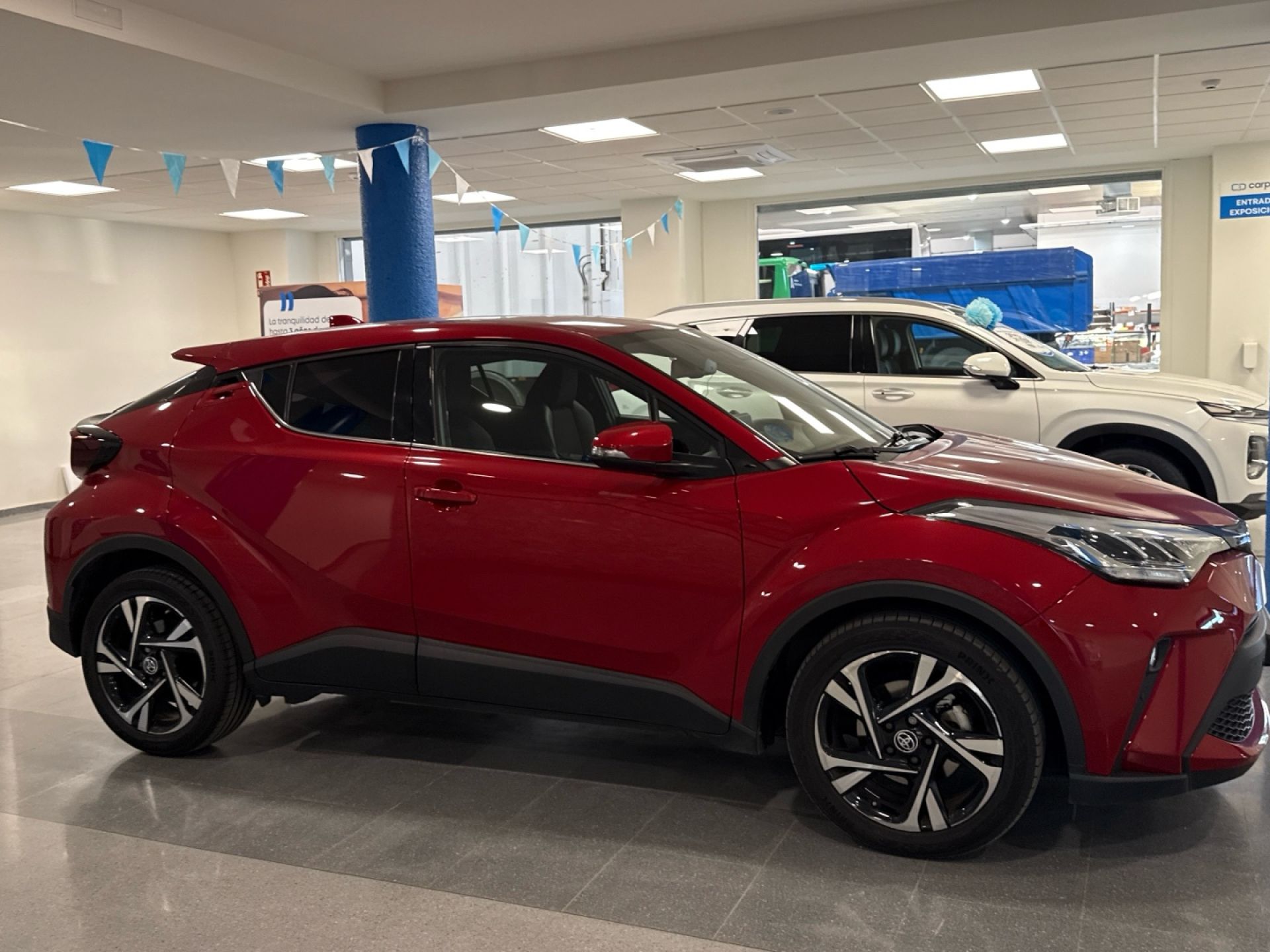 TOYOTA C-HR - 8