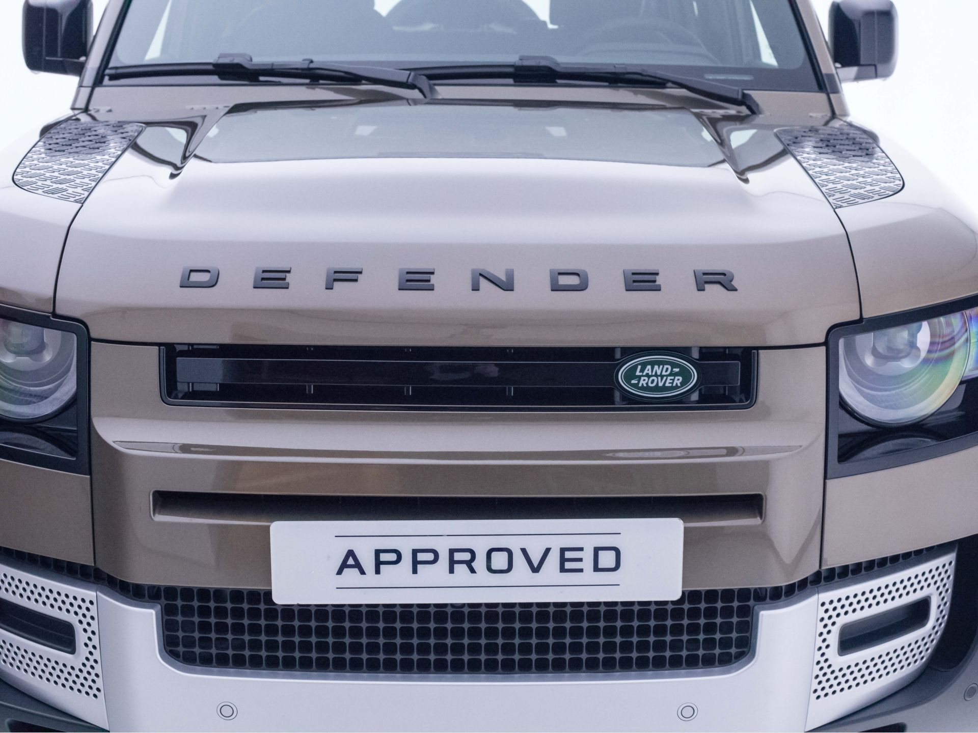 Land Rover Defender 3.0D I6 250 SE 90 Auto 4WD MHEV