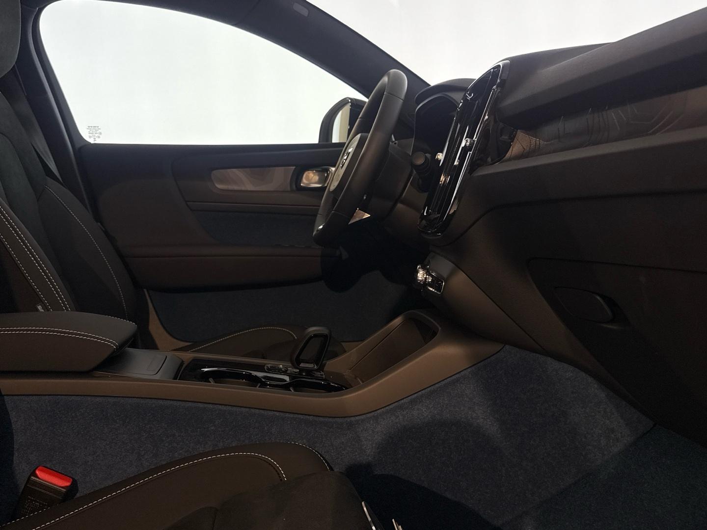 Volvo C40 Recharge Single Extended Plus Auto