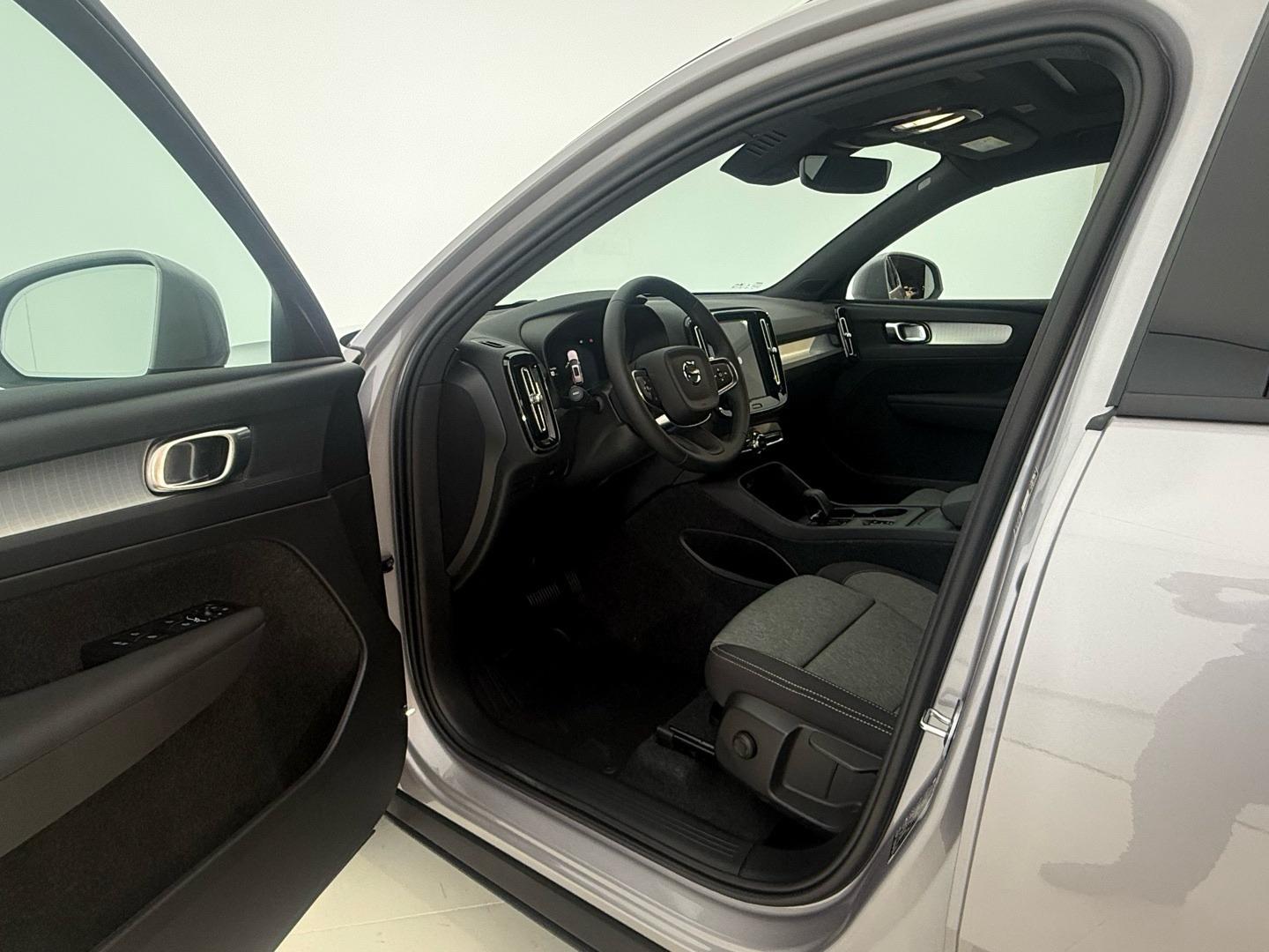 Volvo XC40 2.0 B3 G Core Auto