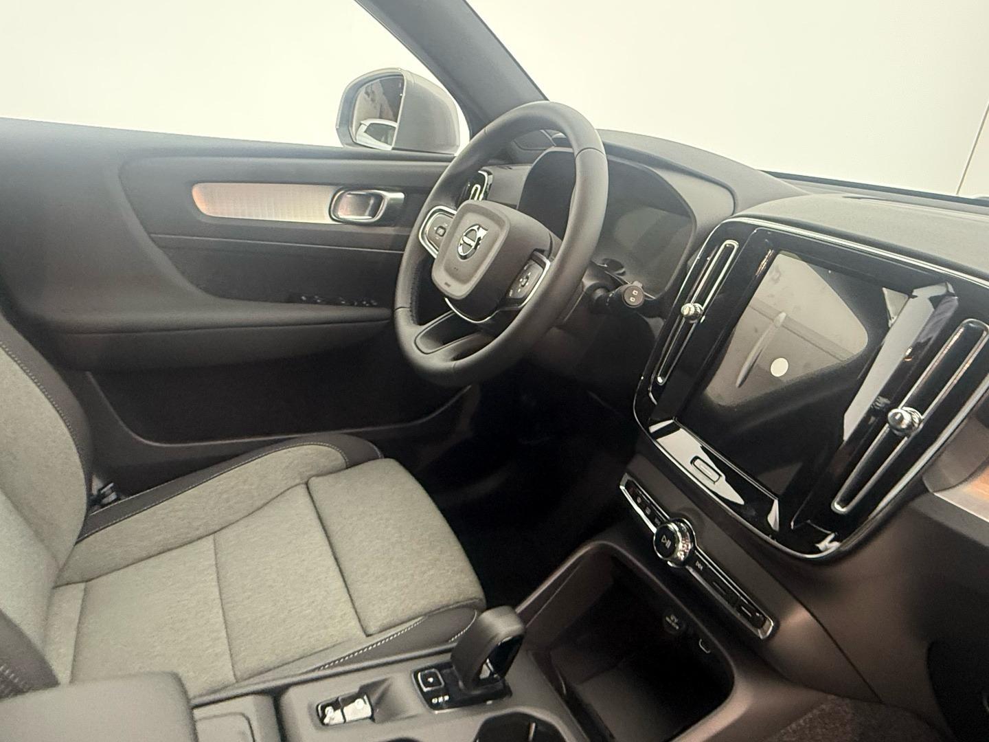 Volvo XC40 2.0 B3 G Core Auto