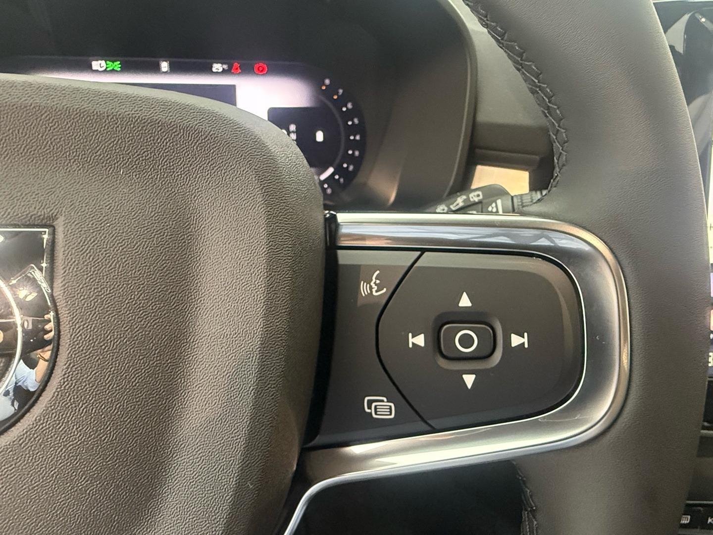 Volvo XC40 2.0 B3 G Core Auto