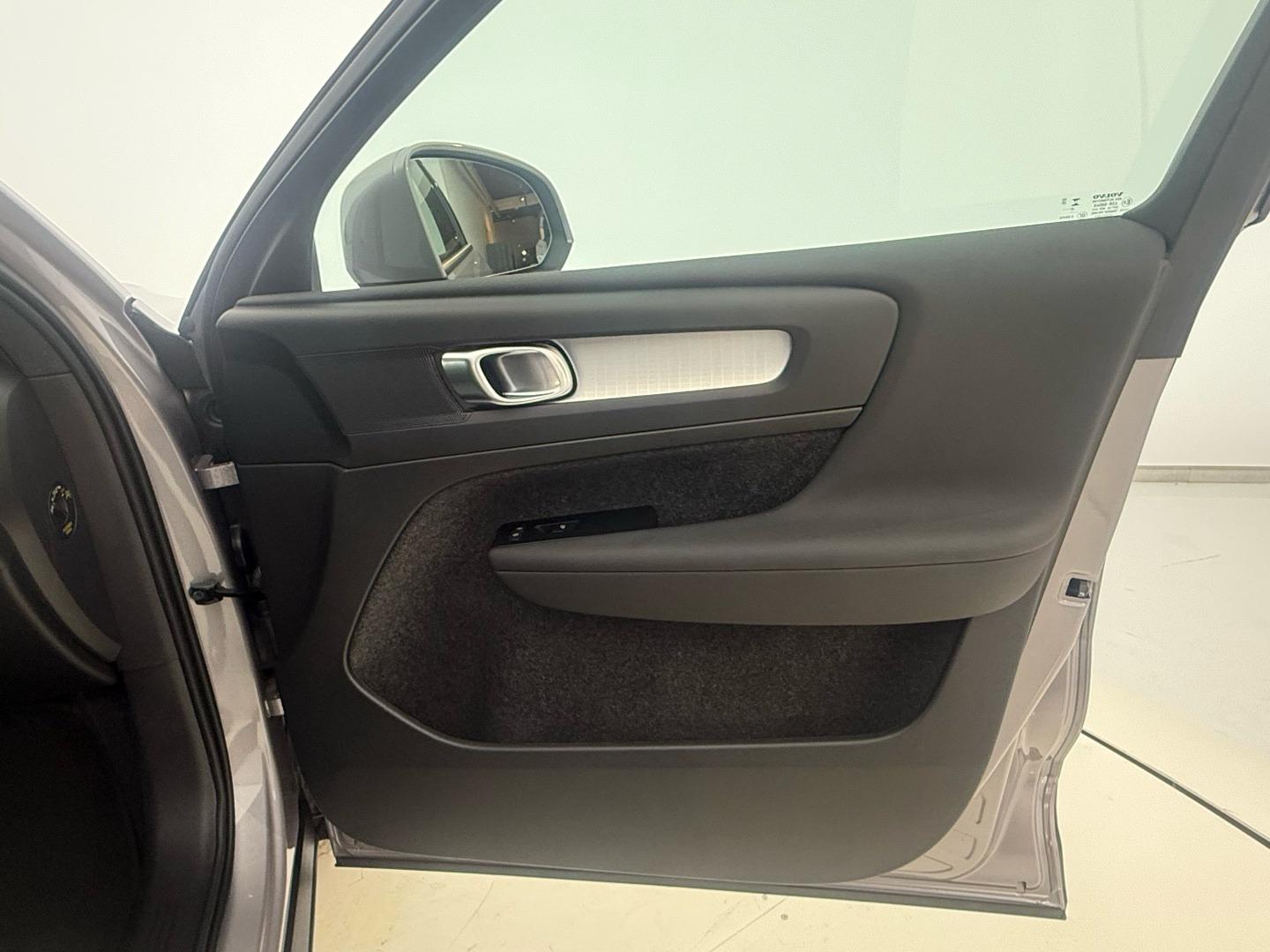 Volvo XC40 2.0 B3 G Core Auto