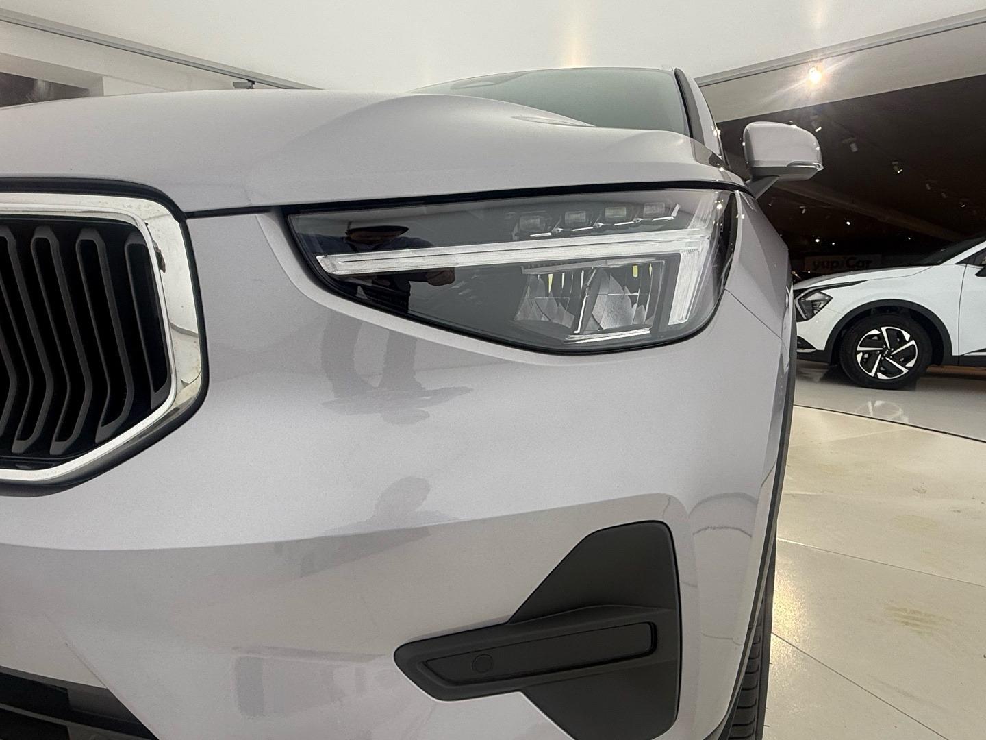 Volvo XC40 2.0 B3 G Core Auto