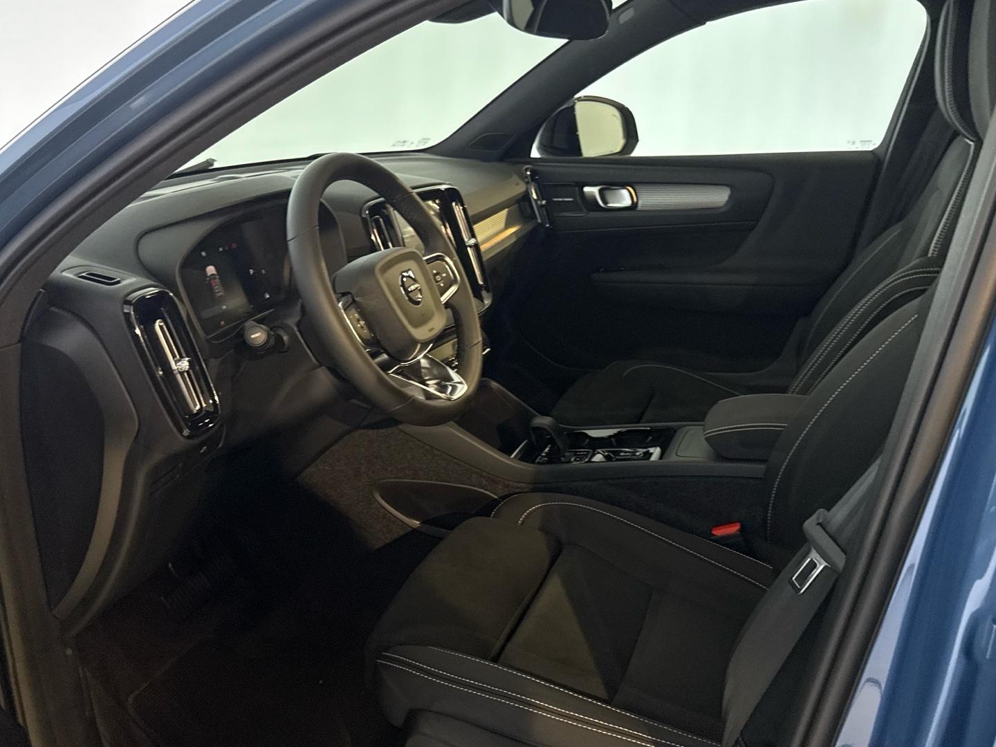 Volvo XC40 2.0 B3 G Core Auto