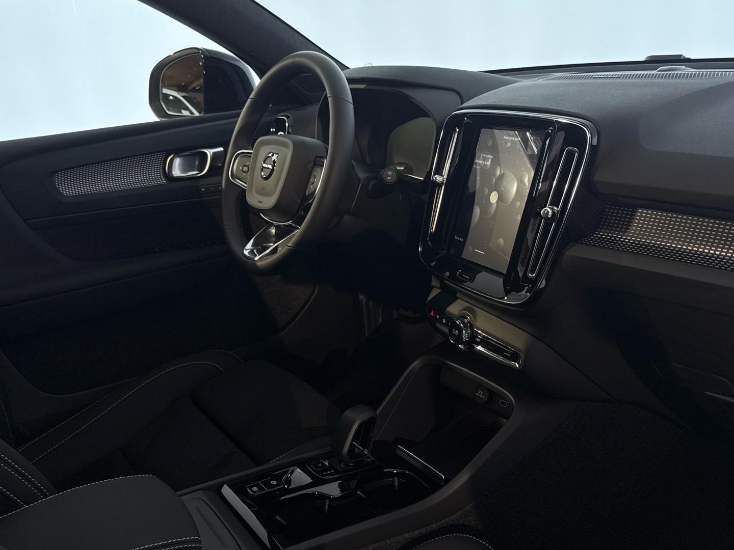 Volvo XC40 2.0 B3 G Core Auto