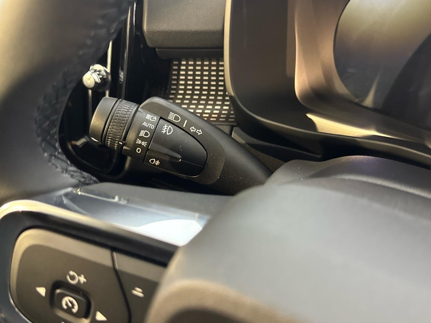 Volvo XC40 2.0 B3 G Core Auto