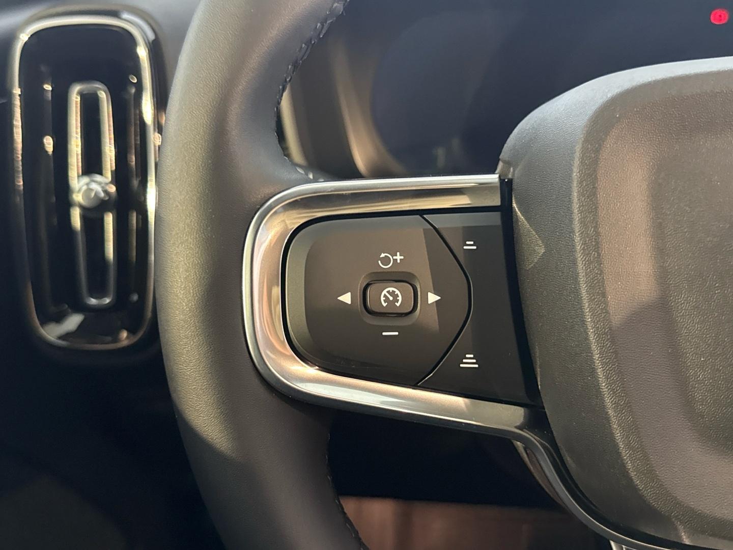 Volvo XC40 2.0 B3 G Core Auto