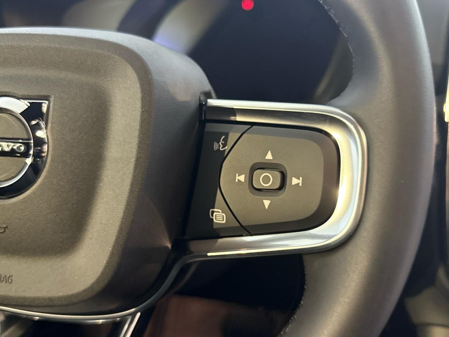 Volvo XC40 2.0 B3 G Core Auto