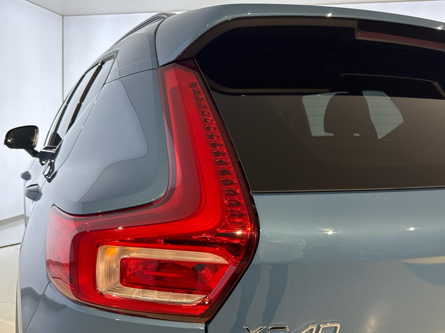 Volvo XC40 2.0 B3 G Core Auto