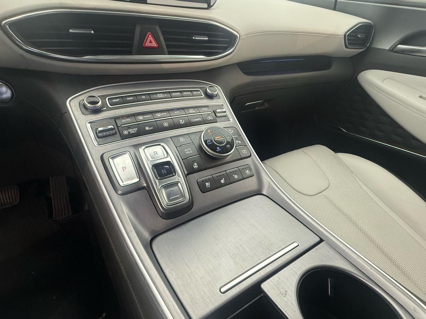 Hyundai Santa Fe 1.6 TGDi PHEV Style Auto 4x4