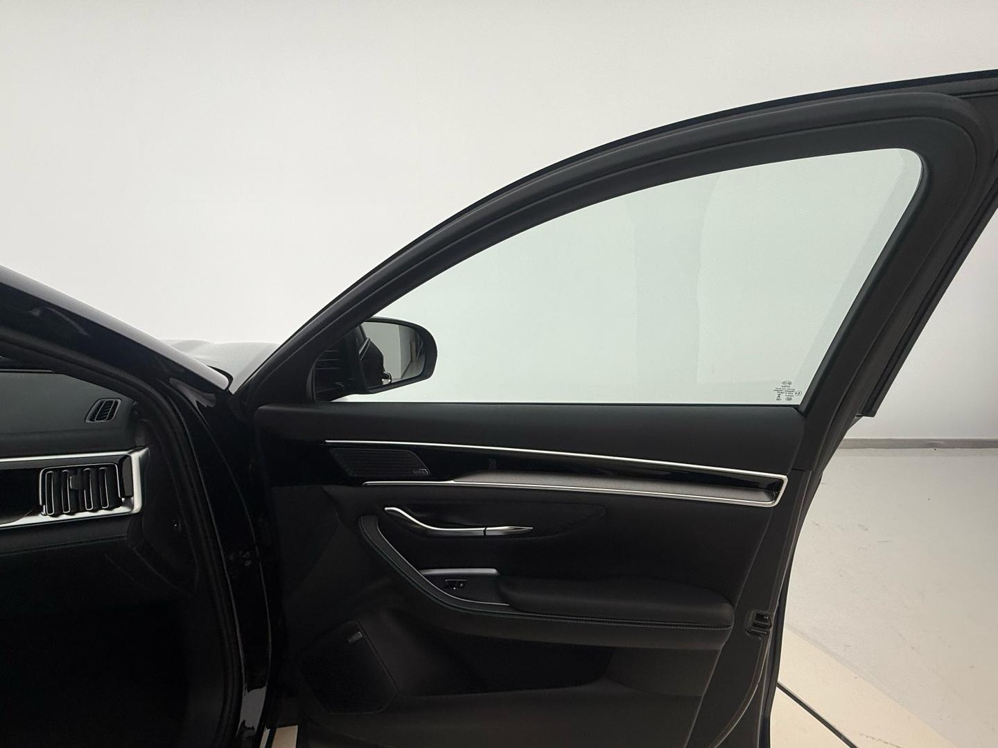 BYD Seal U DM-i Design