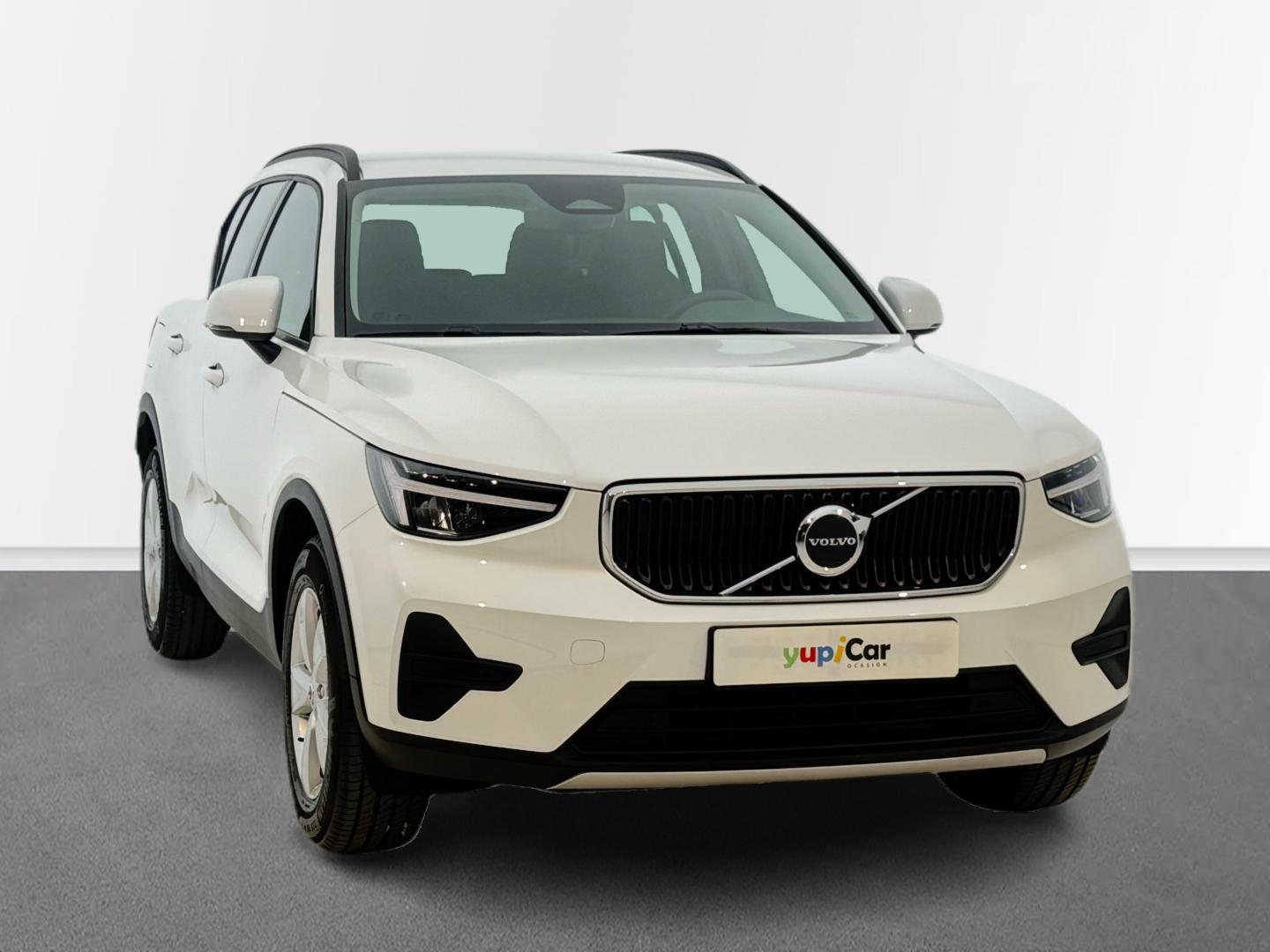 Volvo XC40 2.0 B3 G Essential Auto