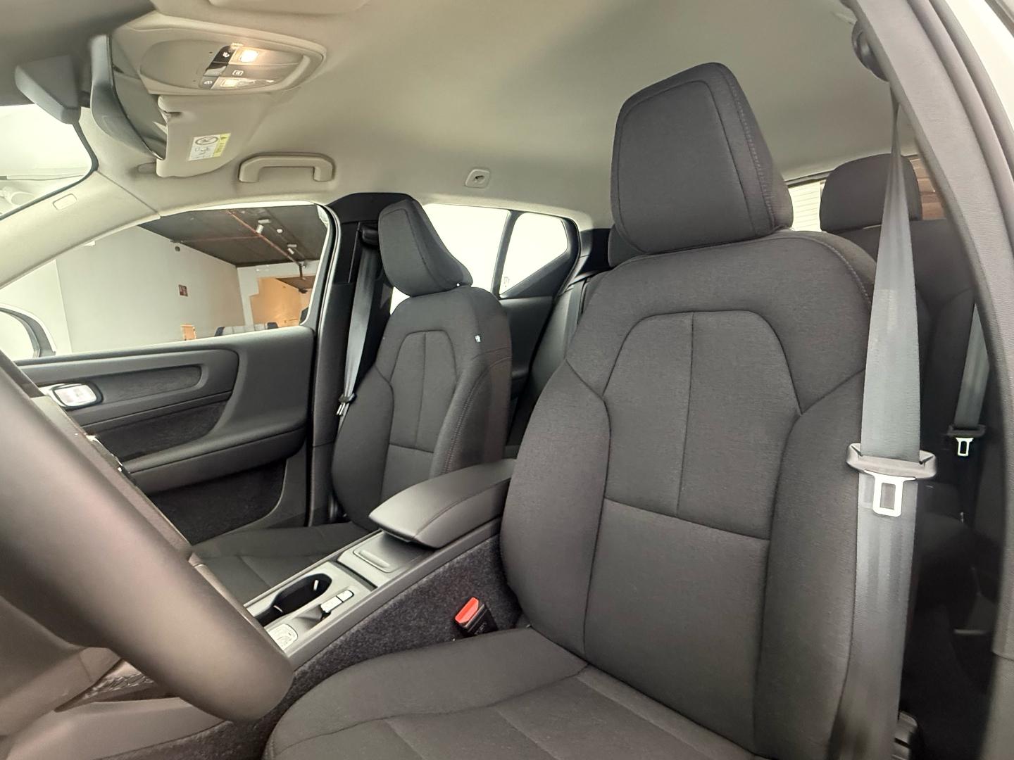 Volvo XC40 2.0 B3 G Essential Auto