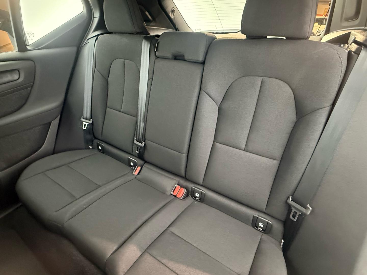 Volvo XC40 2.0 B3 G Essential Auto