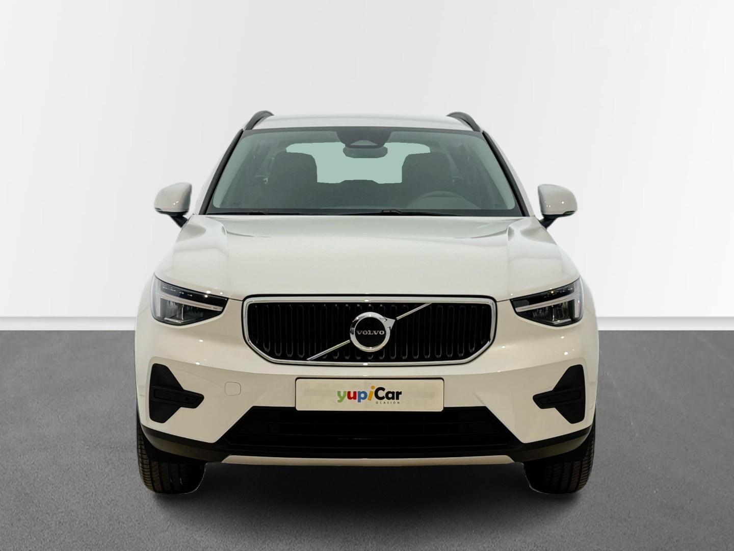 Volvo XC40 2.0 B3 G Essential Auto
