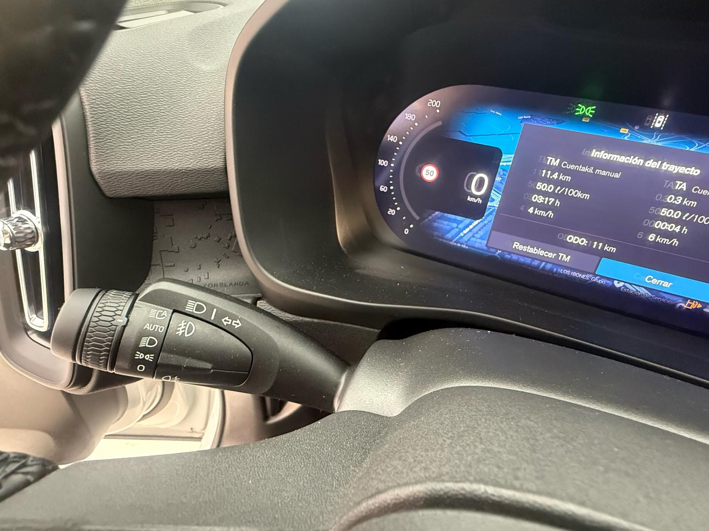 Volvo XC40 2.0 B3 G Essential Auto