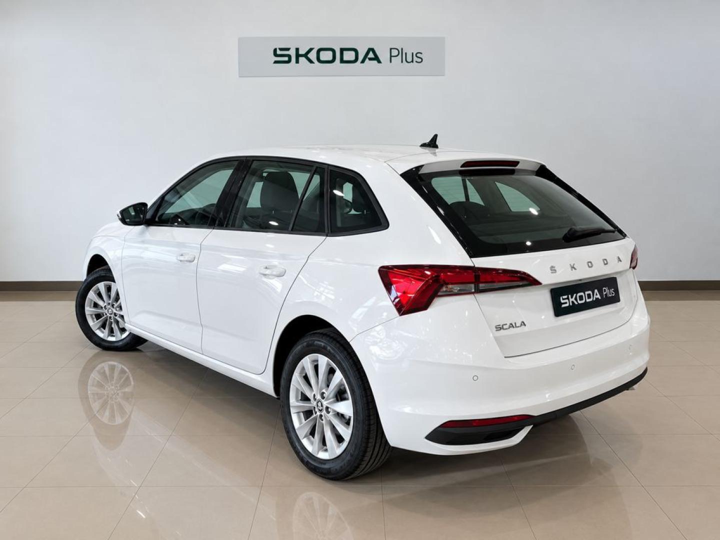 Skoda Scala Scala Essence 1,0 TSI 70 kW (95 CV) Manual 5 vel.